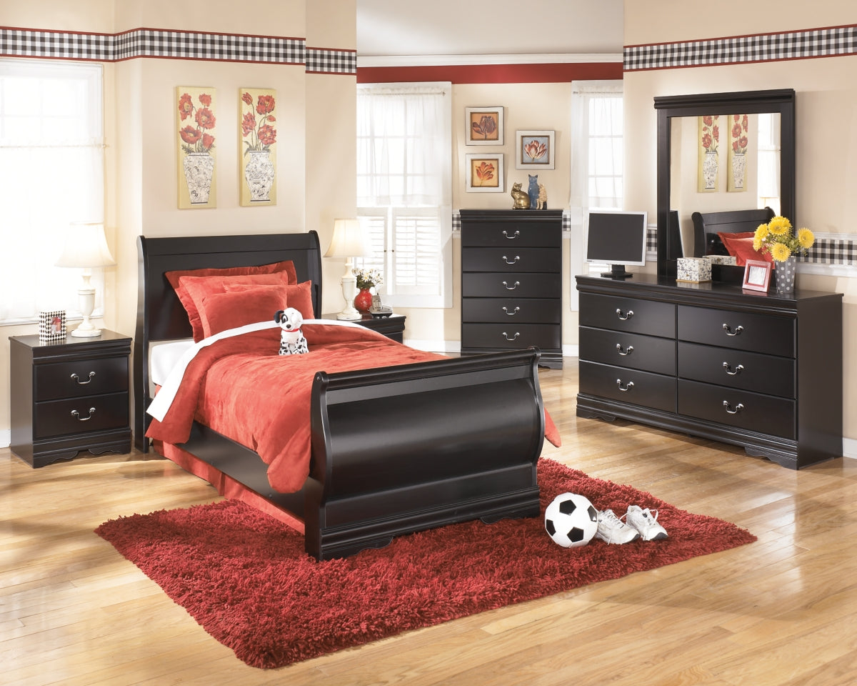 Huey Vineyard Queen Sleigh Bed