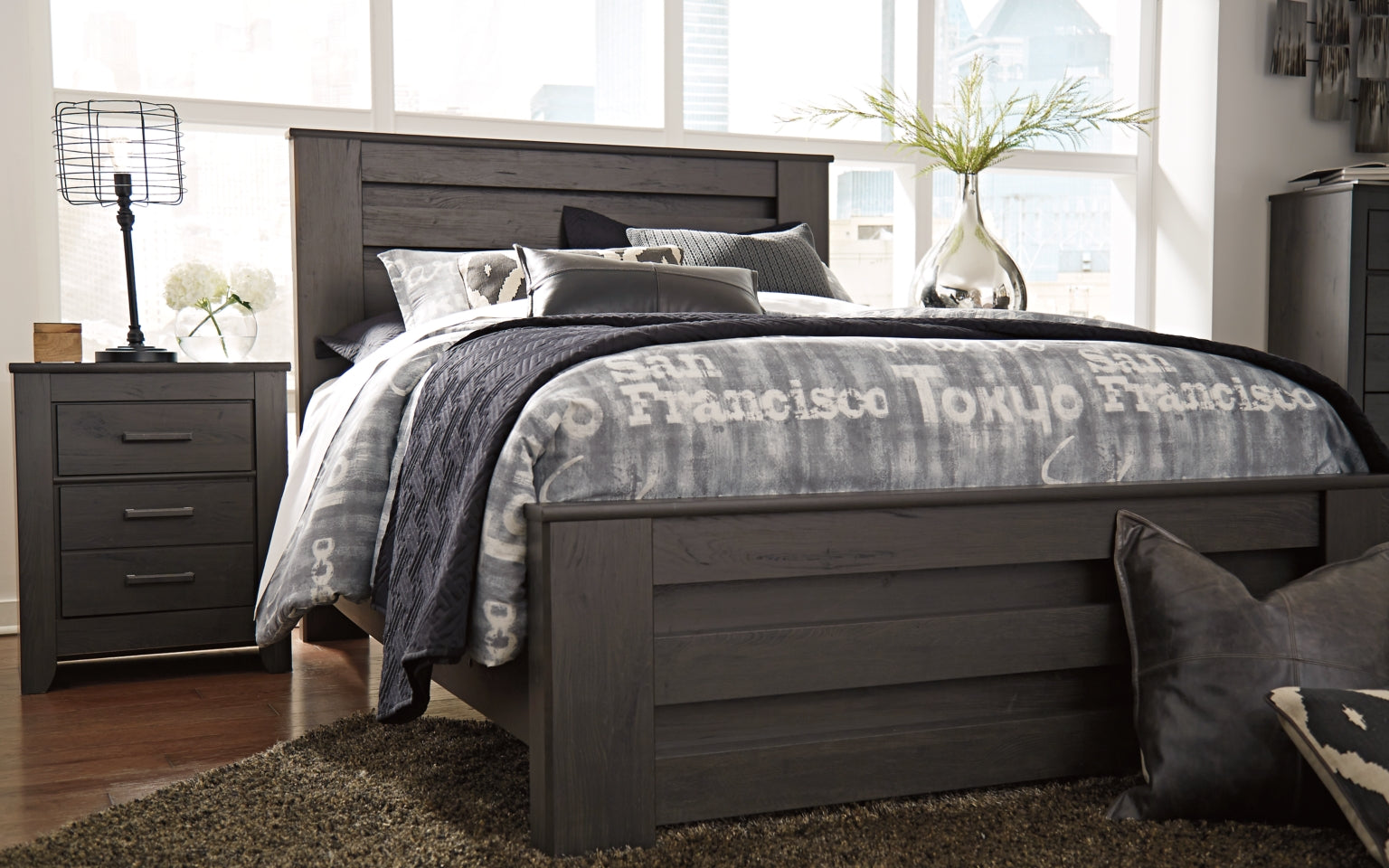 Brinxton Queen Panel Bed