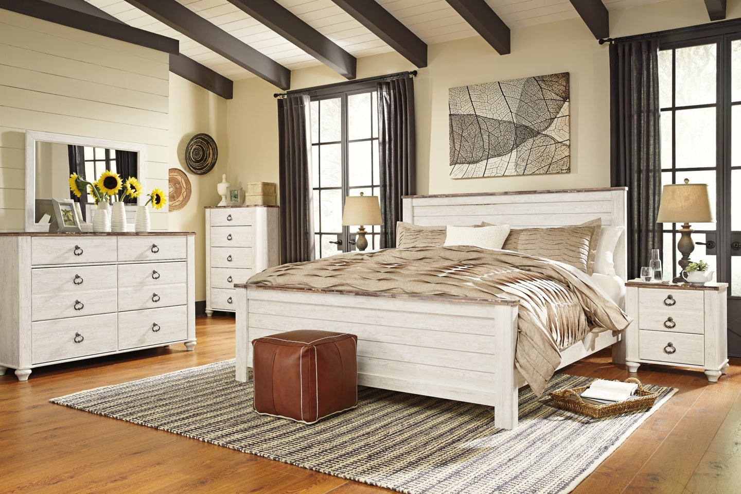 Willowton Queen Panel Bed