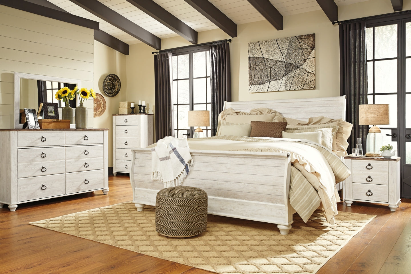 Willowton Queen Sleigh Bed