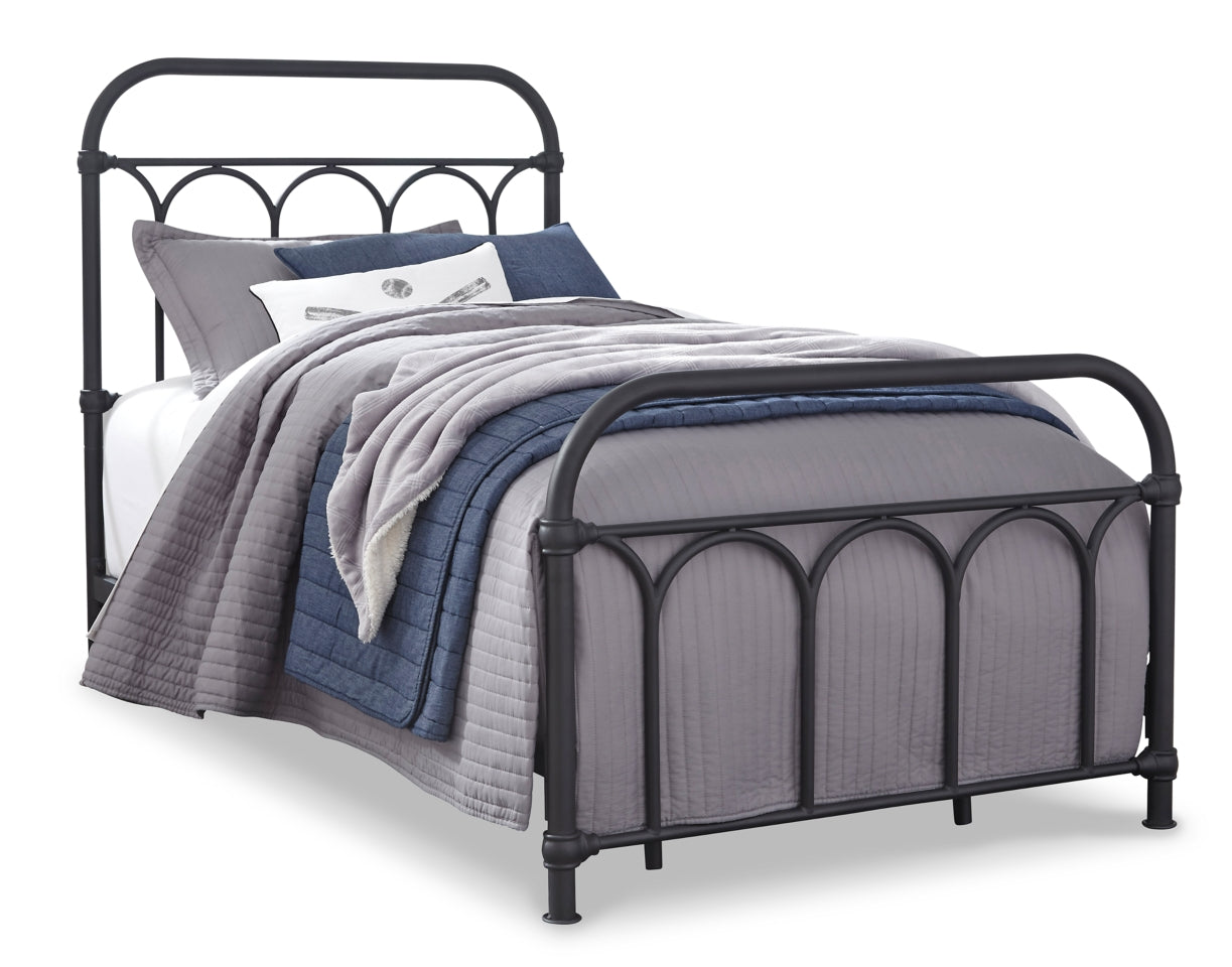 Nashburg Queen Metal Bed