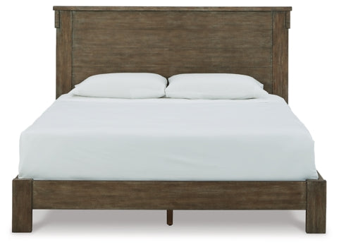 Shamryn King Panel Bed with Dresser