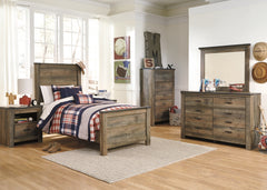 Trinell Queen Panel Bed