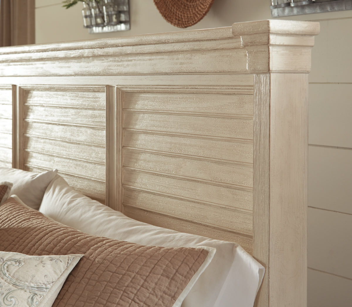 Bolanburg Queen Panel Bed - B647B4