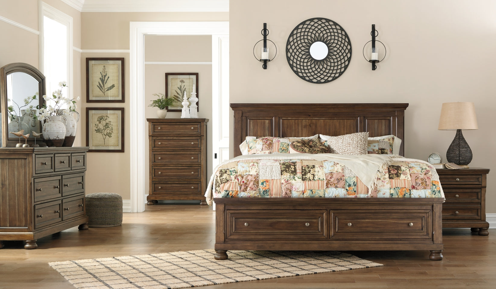 Flynnter Queen Panel Bed with 2 Storage Drawers