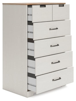 Vaibryn Chest of Drawers