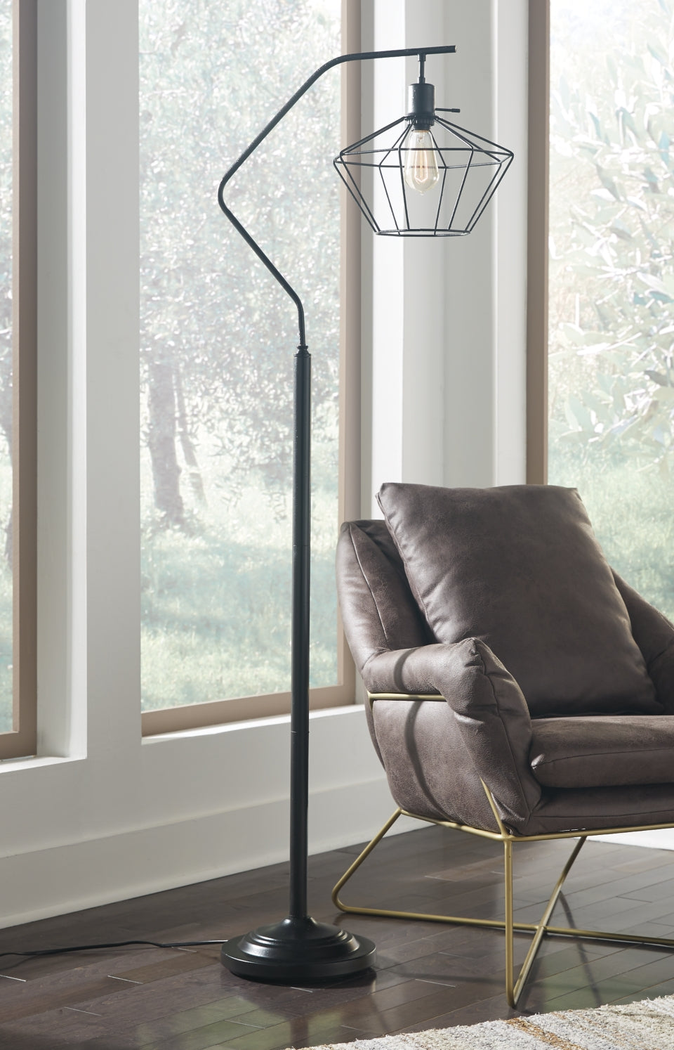 Makeika Floor Lamp - The Bargain Furniture