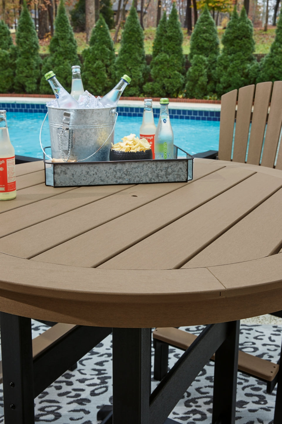 Fairen Trail Outdoor Bar Table and 2 Barstools - PKG009512