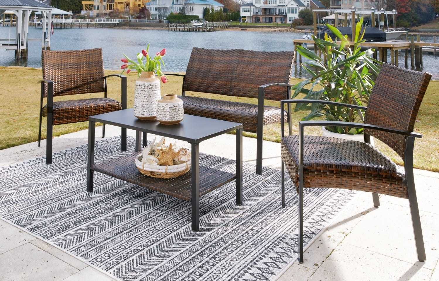 Zariyah Outdoor Love/Chairs/Table Set (Set of 4)