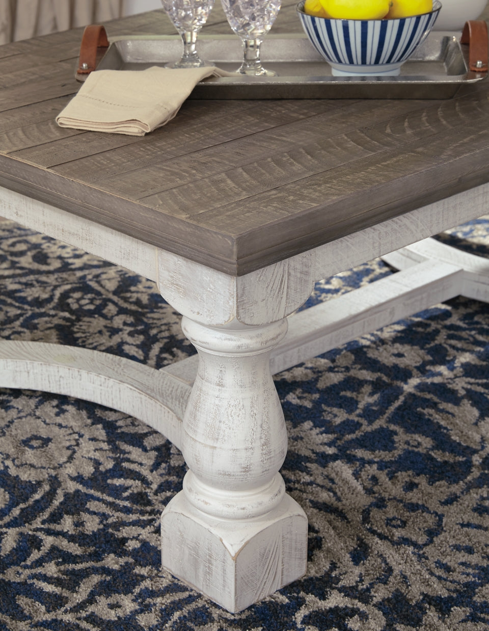 Havalance Coffee Table with 2 End Tables - PKG007176